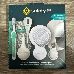 Safety 1st Baby Deluxe Nursery Healthcare & Grooming Kit 24-Pieces